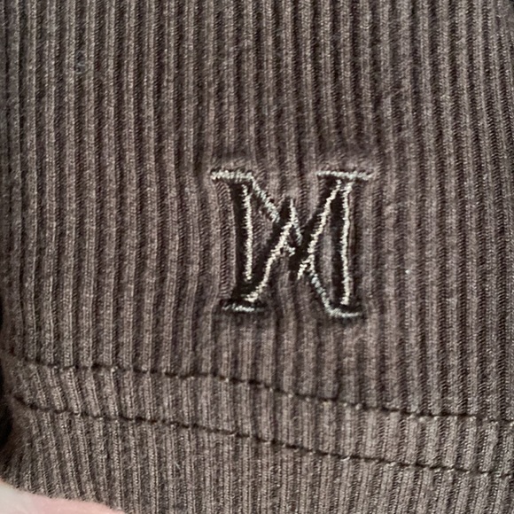 Meshki Caroline Long Sleeve Ribbed Fitted Cropped Top ( size XXS ) - Picture 4 of 5